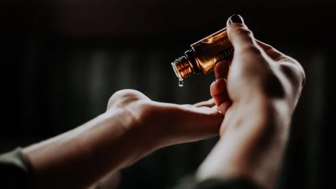 Oiling Vs. Dermarolling: Which Hair Growth Method is Right for You?