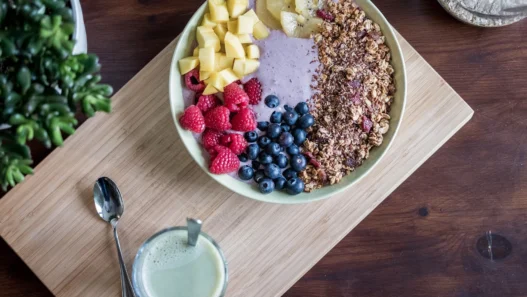 How to Blend Superfood & Supplement Habits for Overall Health